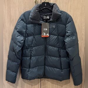NWTs Mountain Hardwear Rhea Ridge/2 Down Jacket. Blue Slate. Women’s XS